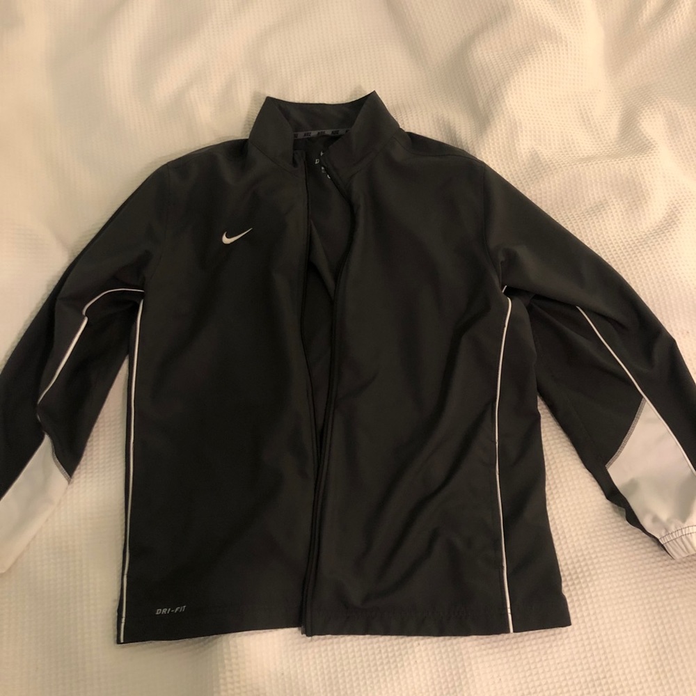 Nike wind breaker jacket